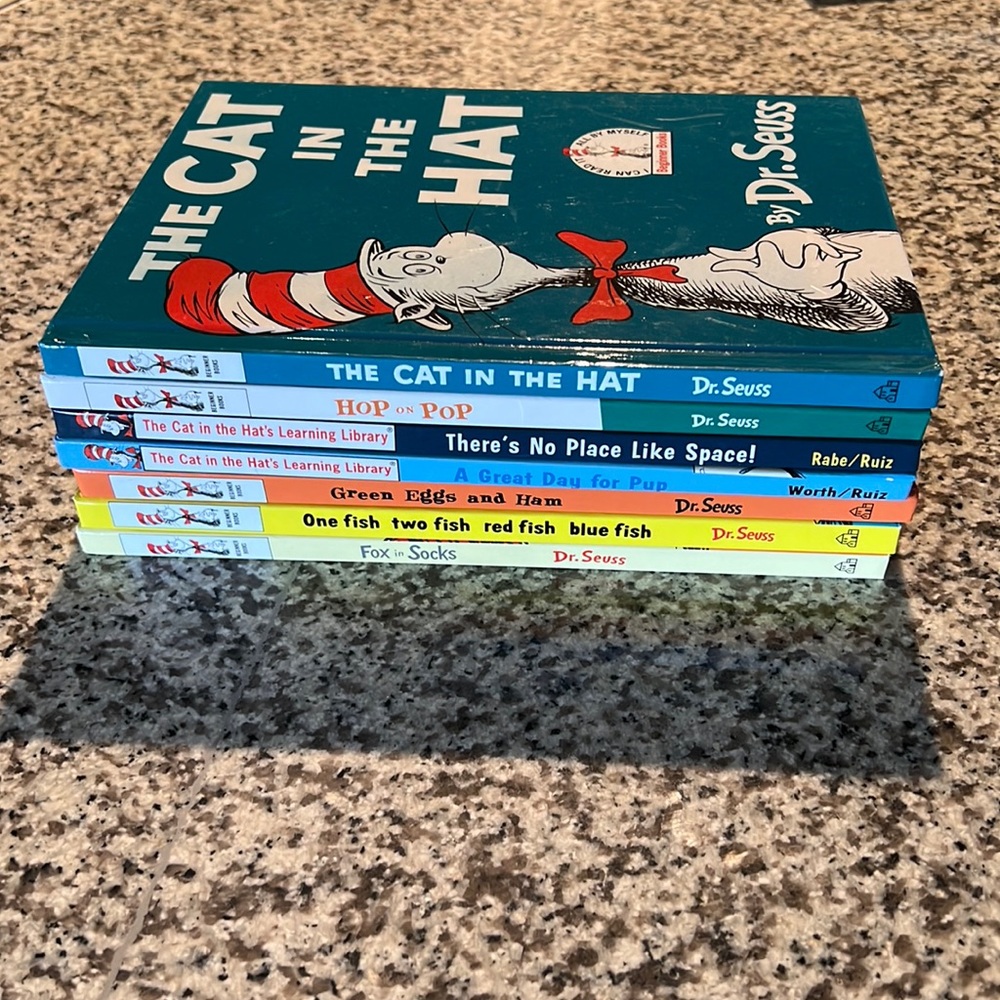 7 Dr. Seuss books